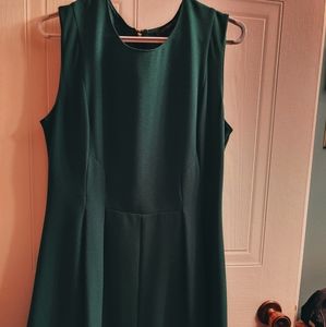 Pretty forest green cocktail dress